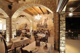 Alexander Hotel Gerakari