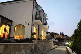 Alexander Hotel Gerakari
