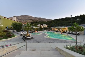 Alexander Hotel Gerakari