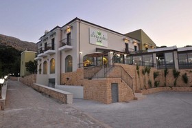 Alexander Hotel Gerakari
