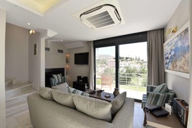 Alexander Hotel Gerakari