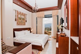 Alexander Hotel Gerakari