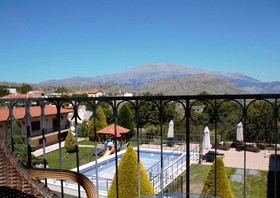 Alexander Hotel Gerakari