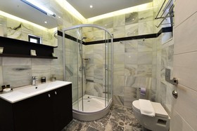 Alexander Hotel Gerakari
