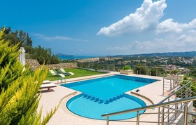 Athinais Villa