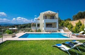 Athinais Villa