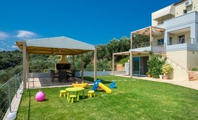 Athinais Villa