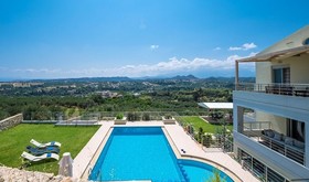 Athinais Villa
