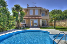 Elessa - Gerani Villas With Private Pool