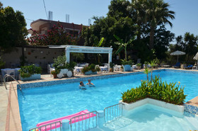 Kostaspant Apartments