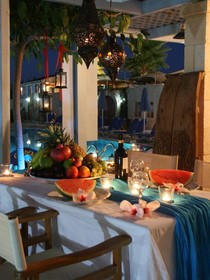 Golden Bay Hotel & Bungalows