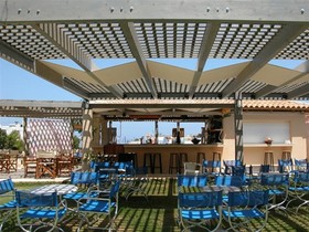 Golden Bay Hotel & Bungalows