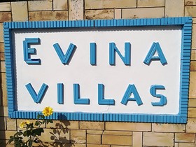 Evina Rooms & Suites