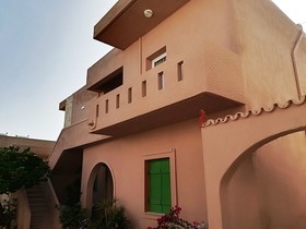 Evina Rooms & Suites