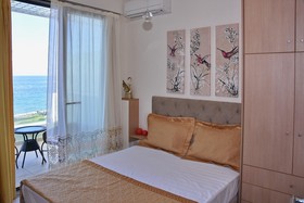 Villas Beach Front Katrin