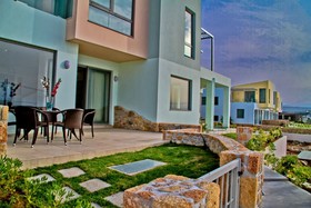 Villas Beach Front Katrin