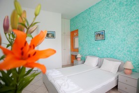 Cosmi Apartments By Estia