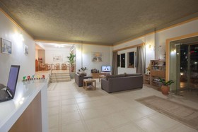 Fotis Studios & Apartments