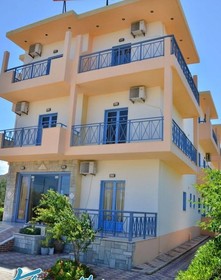 Kleanthi Studios & Apartments
