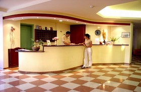 Noble Hotel & Suites