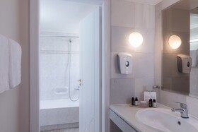 Athina Palace Resort & Spa