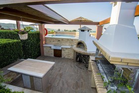 Cretan Vineyard Hill Villa