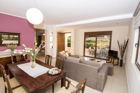 Cretan Vineyard Hill Villa