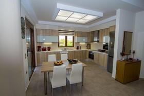 Cretan Vineyard Hill Villa