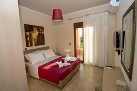 Cretan Vineyard Hill Villa