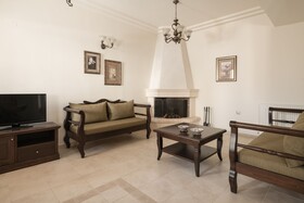 Manili Boutique Suites & Villas