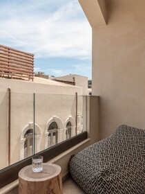 Manili Boutique Suites & Villas