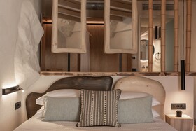 Manili Boutique Suites & Villas