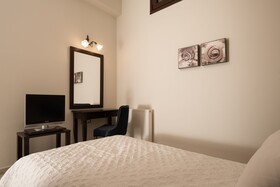 Manili Boutique Suites & Villas