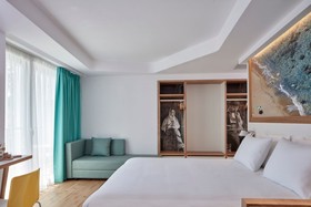 Olive Green Hotel