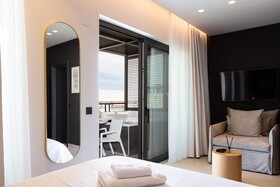 Porta Suites