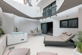 Porta Suites