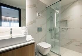 Porta Suites