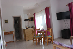 Aaron Studios Apartments