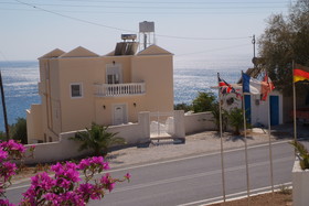 Achlia Apartments & Villas