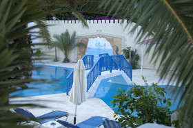 Achlia Apartments & Villas