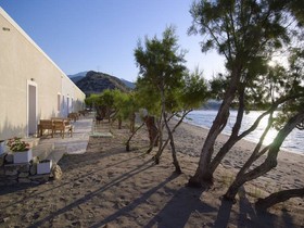 Apothikes seaside private apartments
