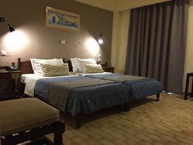 Blue Sky Hotel