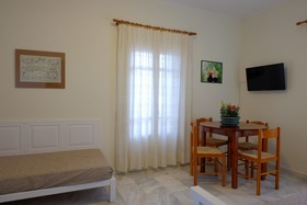 Dialinas Apartments