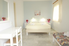 Dialinas Apartments