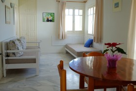 Dialinas Apartments