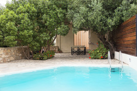Istron Villas
