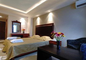 Mistral Mare Hotel