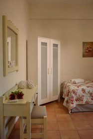 Tarsia Homes & Suites
