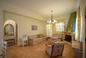 Tarsia Homes & Suites