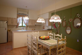 Tarsia Homes & Suites